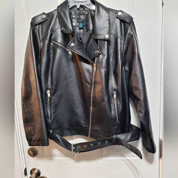 Rue 21 + Faux Leather Black Moto Jacket size 3X - Picture 6 of 15